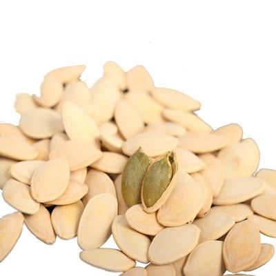 Питательные жареные семена тыквы для вкусовых рецепторов